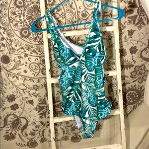 Cupshe Tropical Cut-Out One-Piece Swimsuit